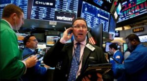 Indeks Bursa Wall Street di Amerika Serikat Ditutup Turun